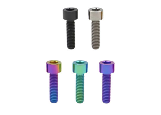 Tornillos de cabeza cilíndrica hexagonal de titanio personalizados DIN 912 M6 X 20mm Natural Personalizado
